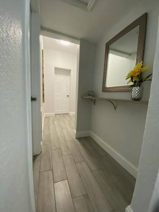 Beautiful Apartment In Tampa-A Buitenkant foto